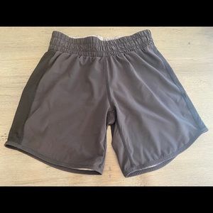 Girls Ivivva size 12 black shorts